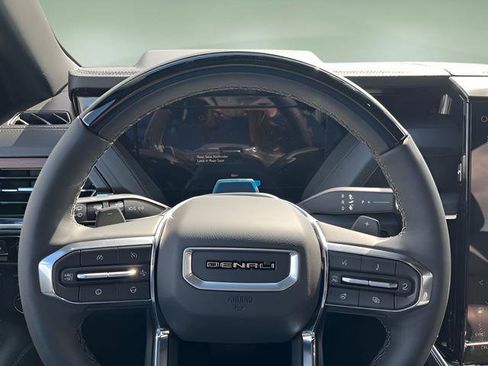 New 2026 GMC Yukon Denali AWD/4WD image 15