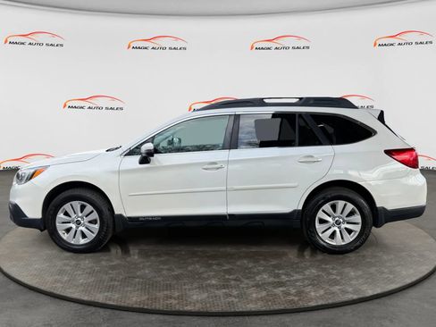 Used 2017 Subaru Outback 2.5i Premium image 5