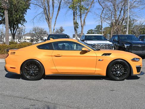 Used 2022 Ford Mustang GT Premium w/ GT Performance Package image 8