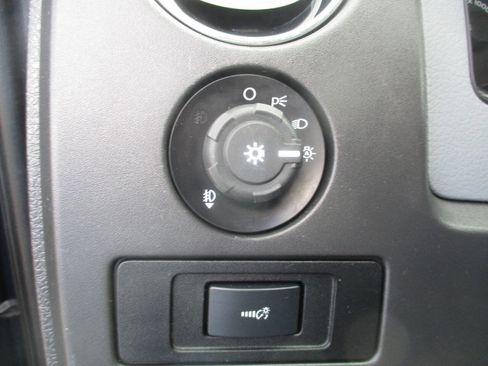 Used 2013 Ford F150 XLT w/ Luxury Equipment Group image 24