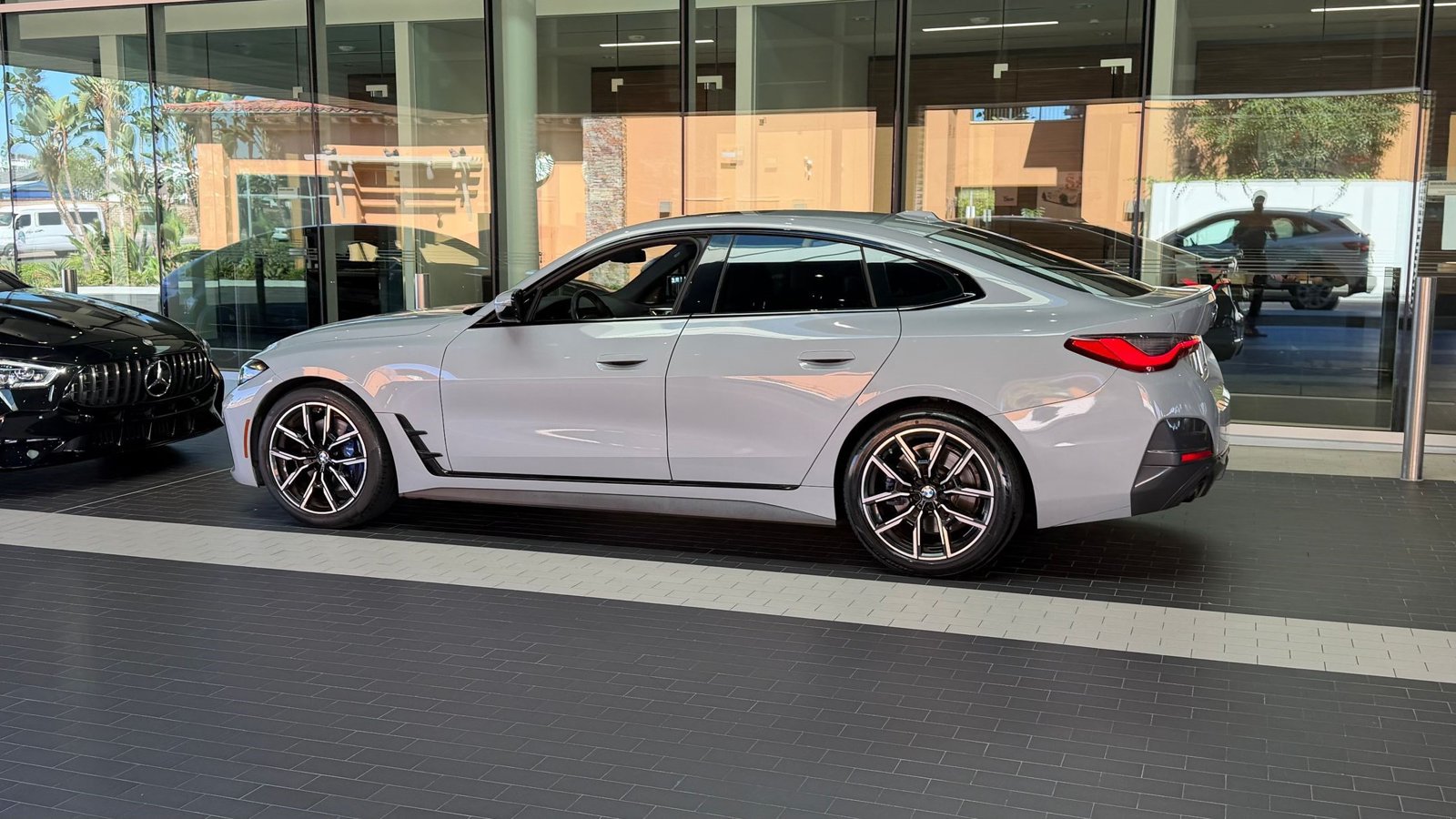 Used 2022 BMW 430i Gran Coupe w/ M Sport Package RWD image 3