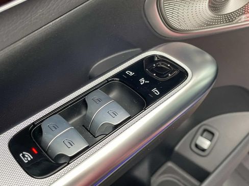 Certified 2025 Mercedes-Benz GLC 300 4MATIC image 16