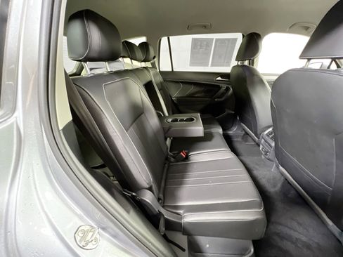 Used 2022 Volkswagen Tiguan SE image 25
