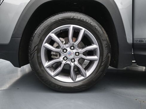 Used 2024 GMC Terrain SLT AWD/4WD image 28