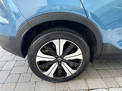 Used 2023 Volvo C40 P8 Recharge Plus AWD/4WD image 26