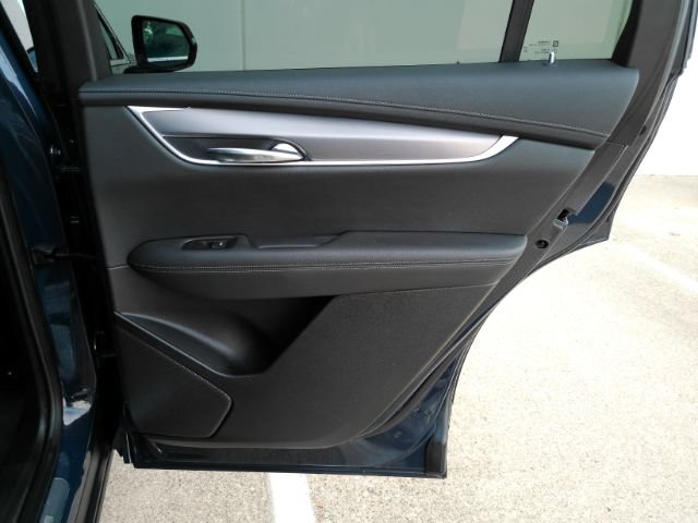 Used 2024 Cadillac XT6 Luxury w/ LPO, Floor Liner Package AWD/4WD image 23
