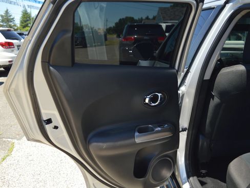 Used 2014 Nissan Juke SV AWD/4WD image 23