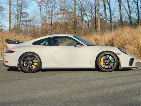 Used 2018 Porsche 911 GT3 RWD image 4