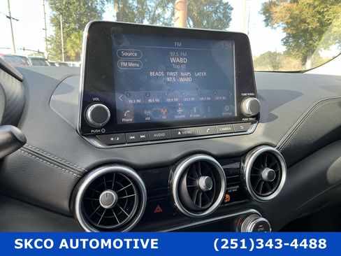 Used 2020 Nissan Sentra SV image 16