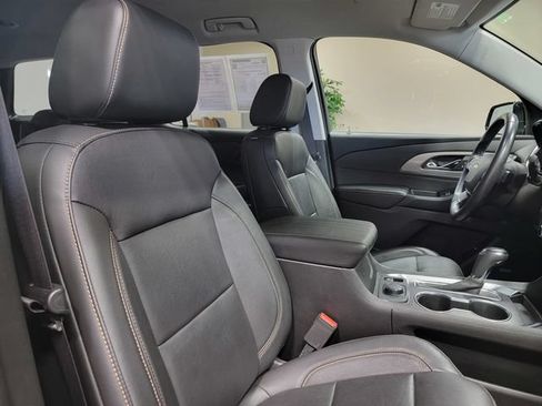 Used 2019 Chevrolet Traverse RS FWD image 16