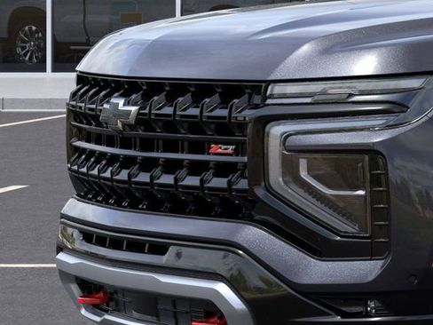 New 2026 Chevrolet Suburban Z71 w/ Z71 Off-Road Package image 15