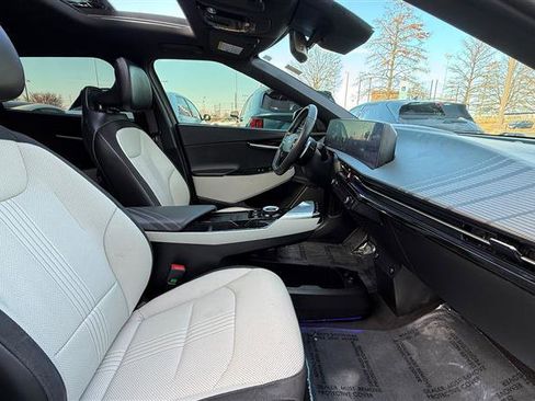 Used 2023 Kia EV6 GT-Line w/ GT-Line White Seat Package image 33