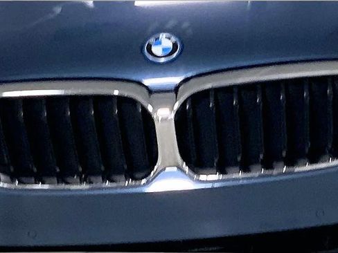 Used 2023 BMW 530e xDrive w/ Premium Package AWD/4WD image 31