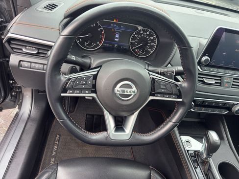 Used 2020 Nissan Altima 2.5 SR w/ Premium Package AWD/4WD image 16