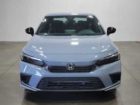 Used 2023 Honda Civic Sport image 3