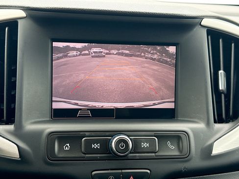 Used 2023 GMC Terrain SLE w/ Elevation Edition FWD image 32