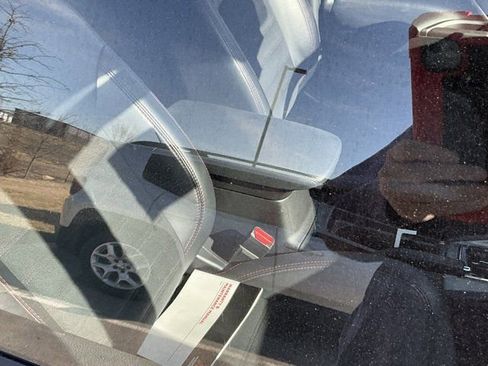 Used 2024 Mitsubishi Outlander Sport SE image 21