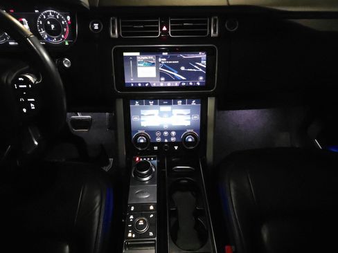 Used 2019 Land Rover Range Rover Autobiography image 10