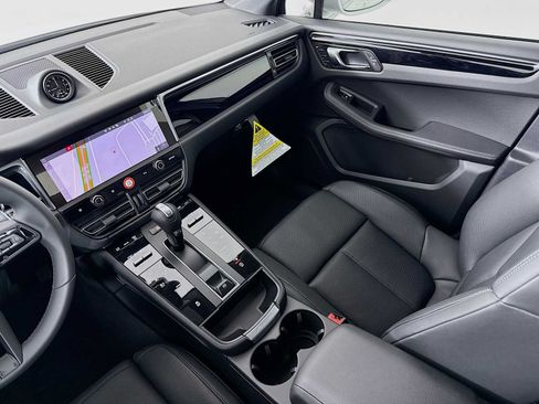 New 2026 Porsche Macan AWD/4WD image 26