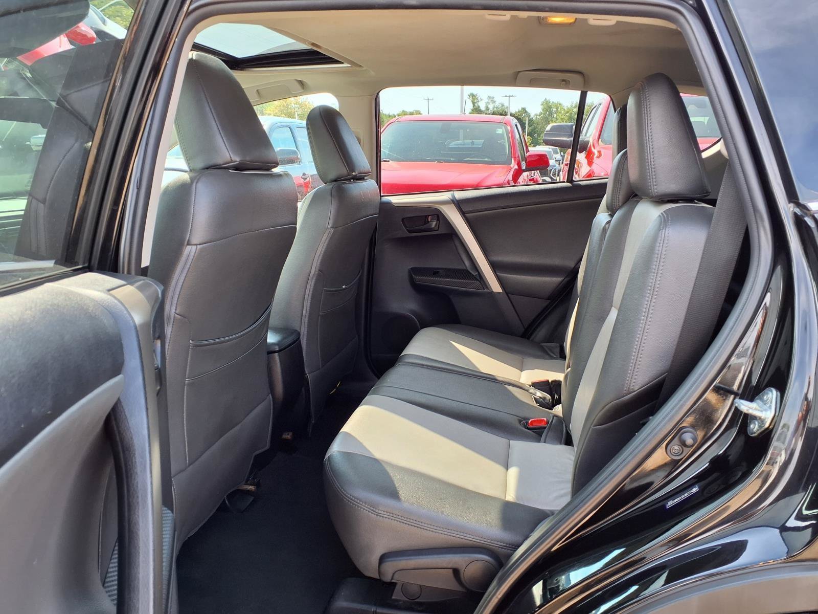 Used 2013 Toyota RAV4 XLE AWD/4WD image 12
