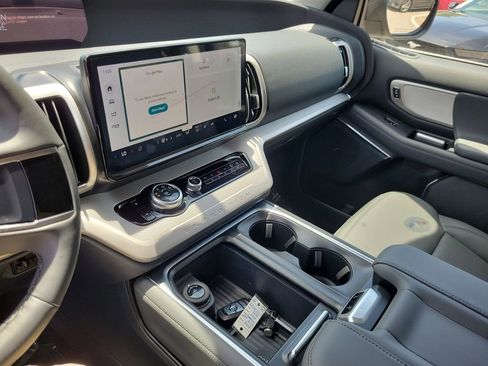 New 2026 Ford Expedition Max Active RWD image 23