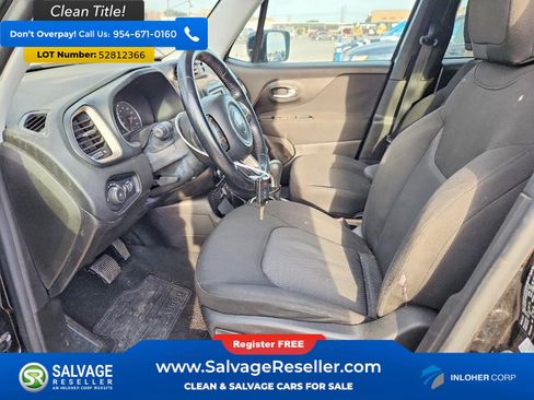 Used 2015 Jeep Renegade Latitude FWD image 9