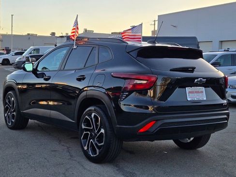 Used 2024 Chevrolet Trax RS image 12