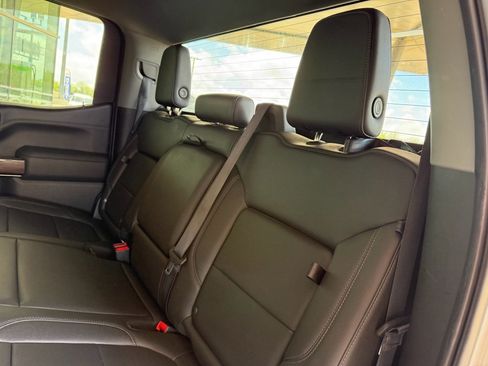 Used 2021 GMC Sierra 1500 SLT image 25