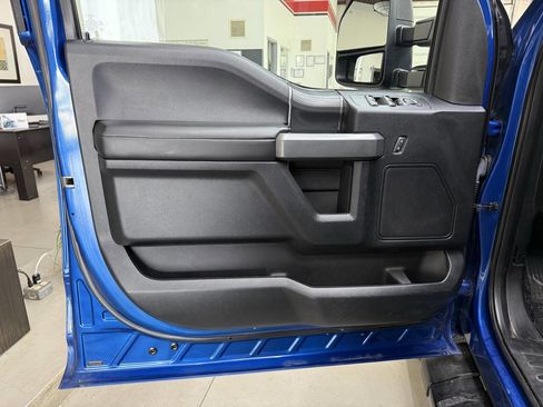 Used 2018 Ford F150 XLT w/ Equipment Group 302A Luxury AWD/4WD image 10