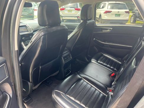 Used 2020 Ford Edge SEL w/ Convenience Package FWD image 26