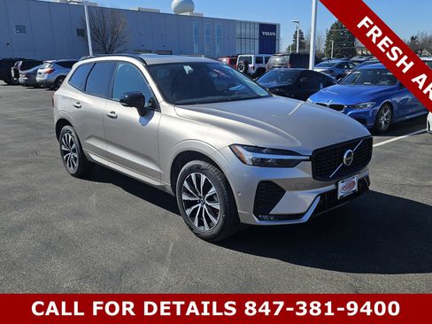 Used 2025 Volvo XC60 B5 Plus image 1