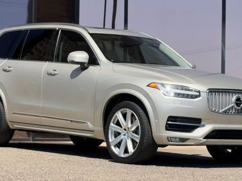Used 2017 Volvo XC90 T6 Inscription w/ Vision Package image 23