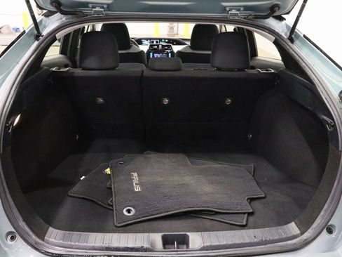 Used 2016 Toyota Prius Two image 15