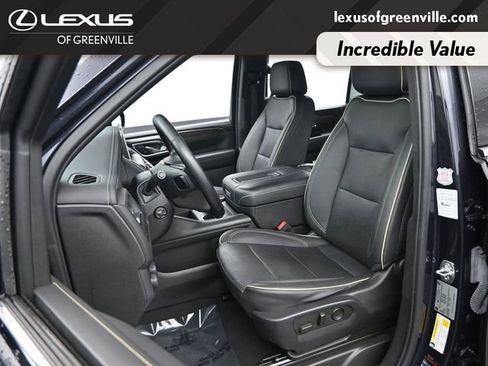 Used 2023 Chevrolet Suburban Premier image 23