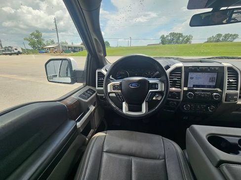 Used 2020 Ford F150 Lariat w/ Equipment Group 501A Mid AWD/4WD image 13