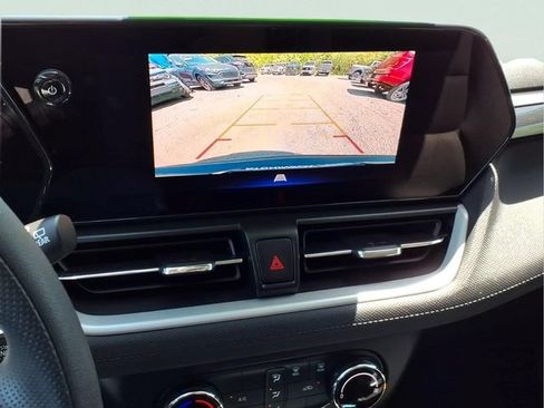 Used 2024 Chevrolet TrailBlazer LS w/ LS Convenience Package FWD image 21