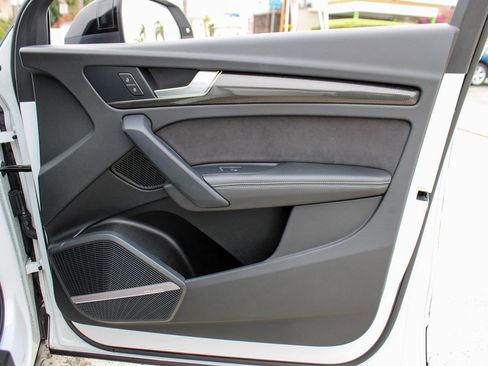 Used 2021 Audi SQ5 Premium Plus w/ Premium Plus Package image 52