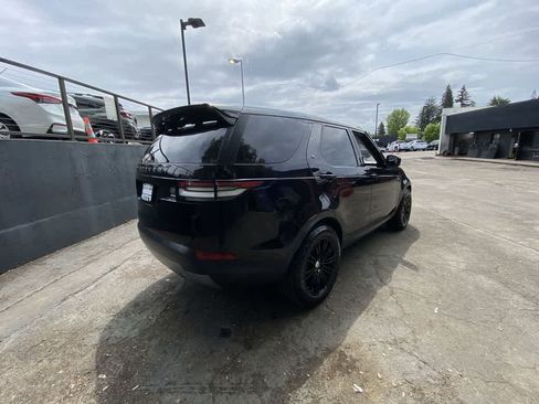 Used 2019 Land Rover Discovery SE AWD/4WD image 6