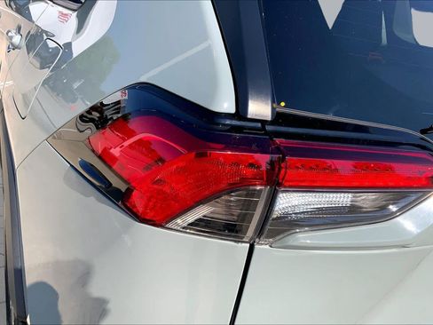 Used 2023 Toyota RAV4 XLE Premium FWD image 28