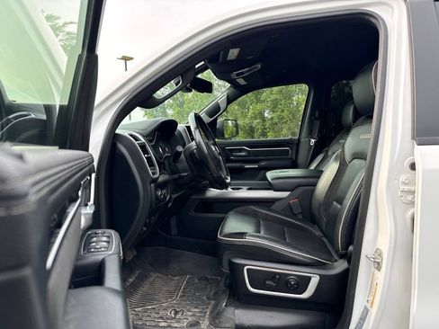 Used 2020 RAM 1500 Laramie AWD/4WD image 9
