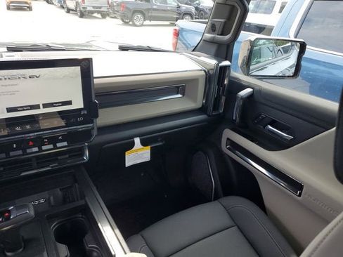 New 2026 GMC Hummer EV 4x4 Crew Cab image 16