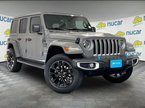 Used 2023 Jeep Wrangler Unlimited Sahara w/ Cold Weather Group AWD/4WD image 1