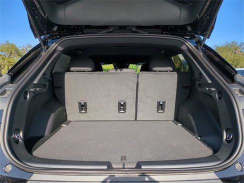 New 2026 Chevrolet Equinox EV LT image 13