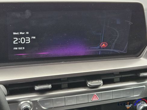 Certified 2025 Kia Telluride LX image 21