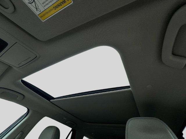 Used 2023 Honda Pilot Touring image 35