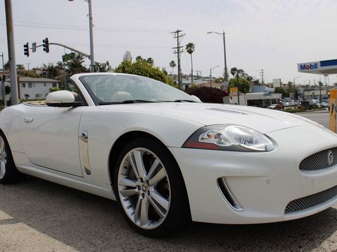 Used 2011 Jaguar XKR R image 8