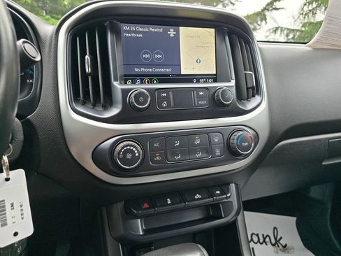 Used 2019 Chevrolet Colorado LT w/ LT Convenience Package AWD/4WD image 19