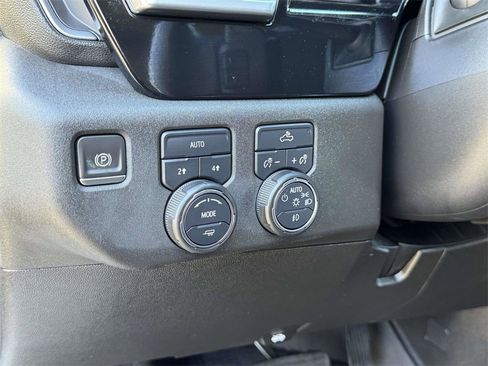 Used 2023 Chevrolet Silverado 1500 RST w/ Rally Edition image 9