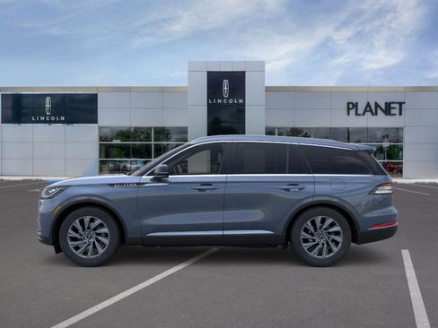 New 2026 Lincoln Aviator 2WD image 3