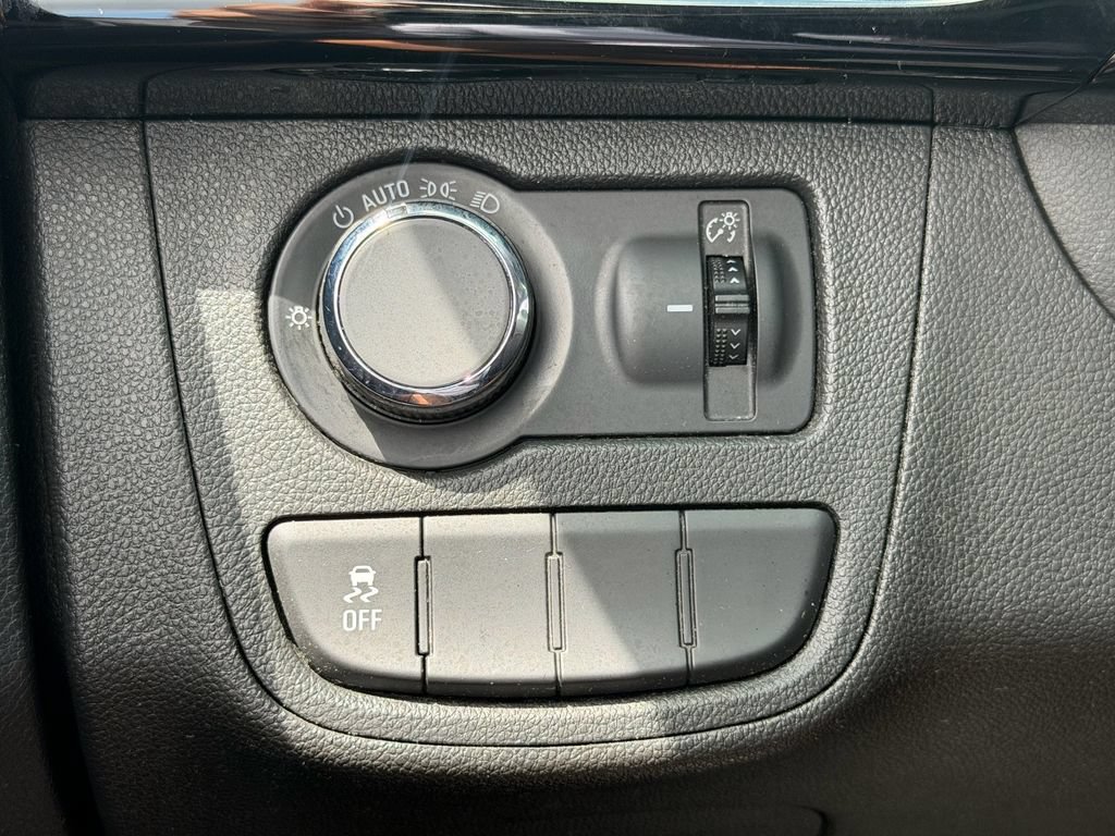 Certified 2019 Chevrolet Spark LT FWD image 30